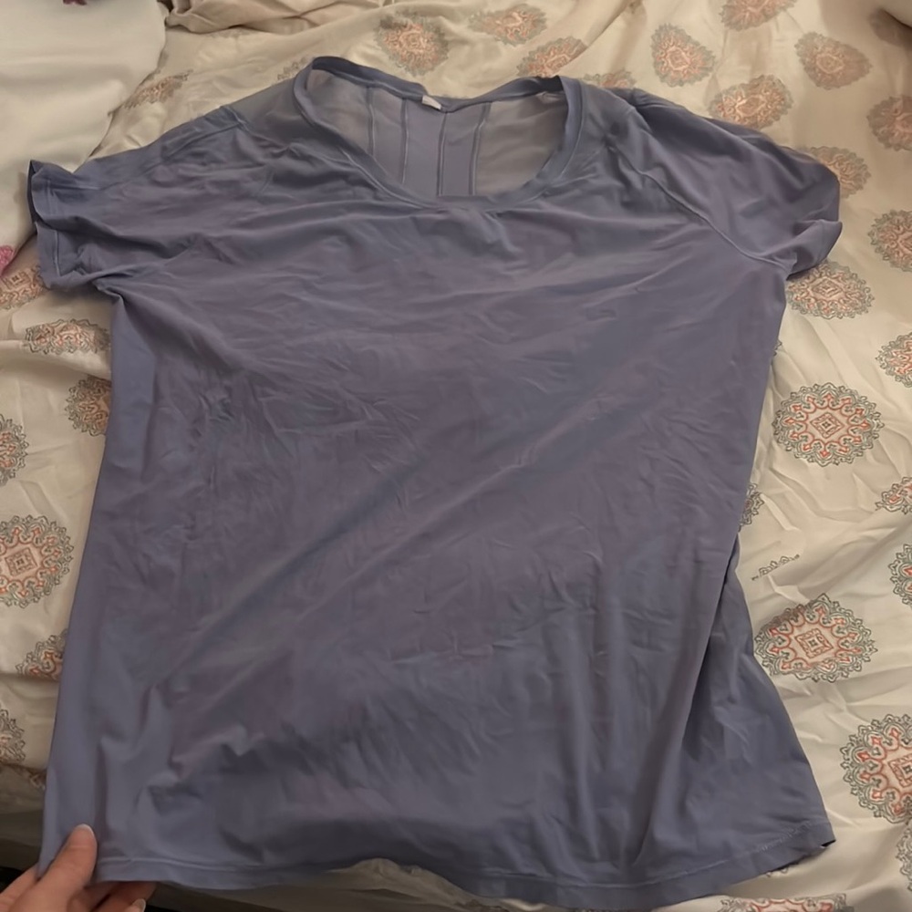 Lulu lemon workout shirt